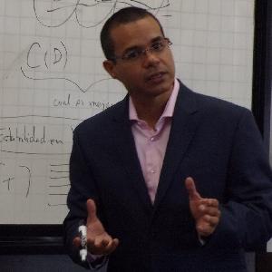 Foto del profesor Rafael Gabriel Diaz Camacho